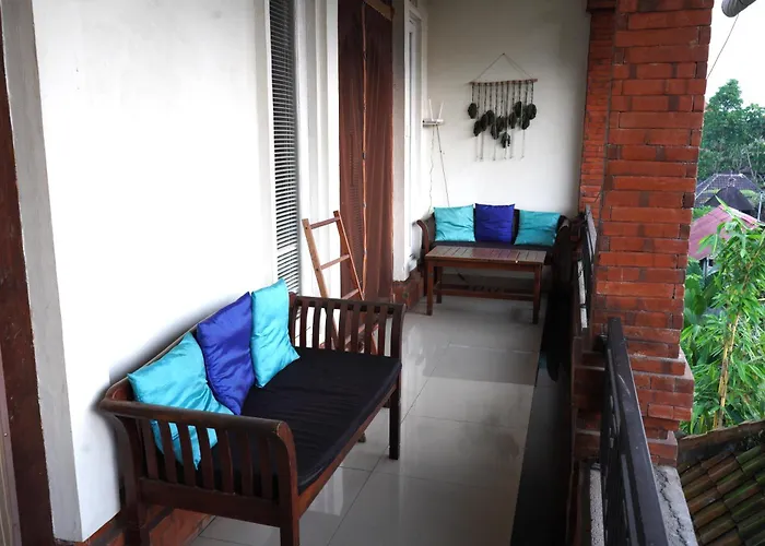 Yobi House *