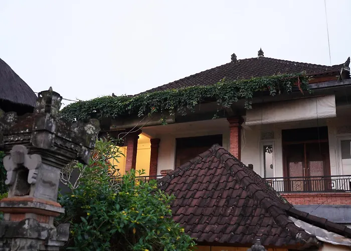 Yobi House